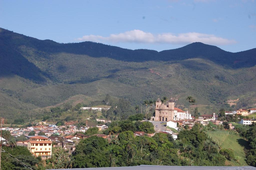 Pousada Rainha dos Anjos Mariana Quarto foto